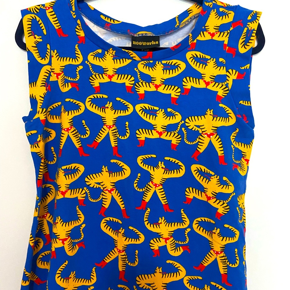 NWOT Nooworks Muscle Tee